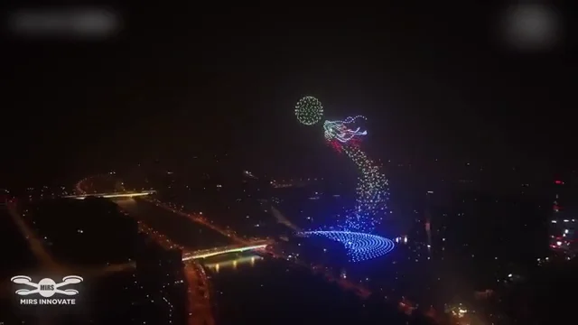 Dragon formation closing the 1,800-drone Wuxi New Year showcase